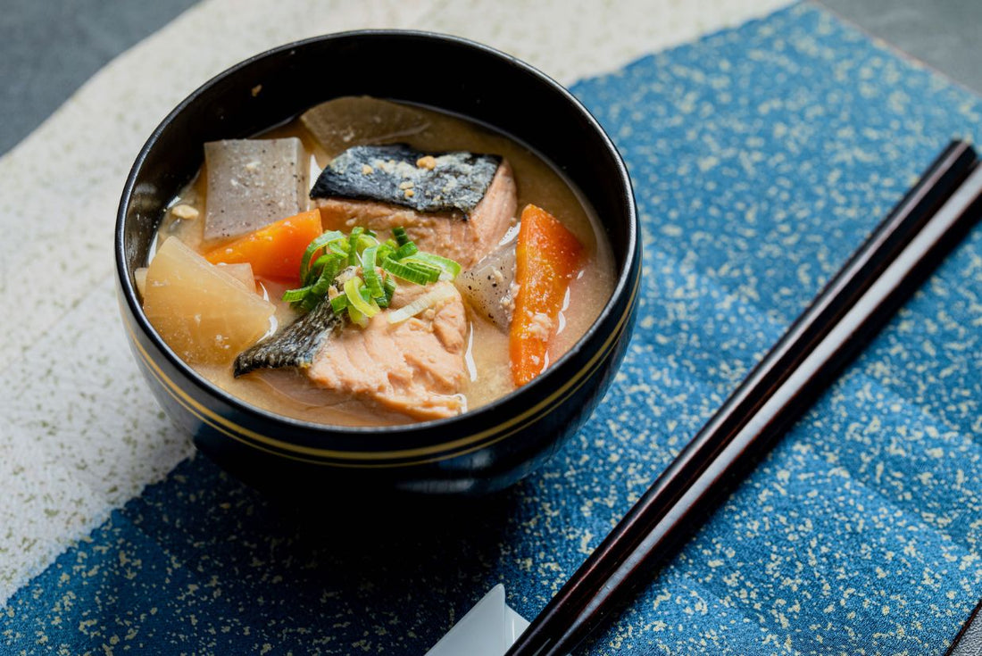 根菜と鮭の酒粕汁の完成写真