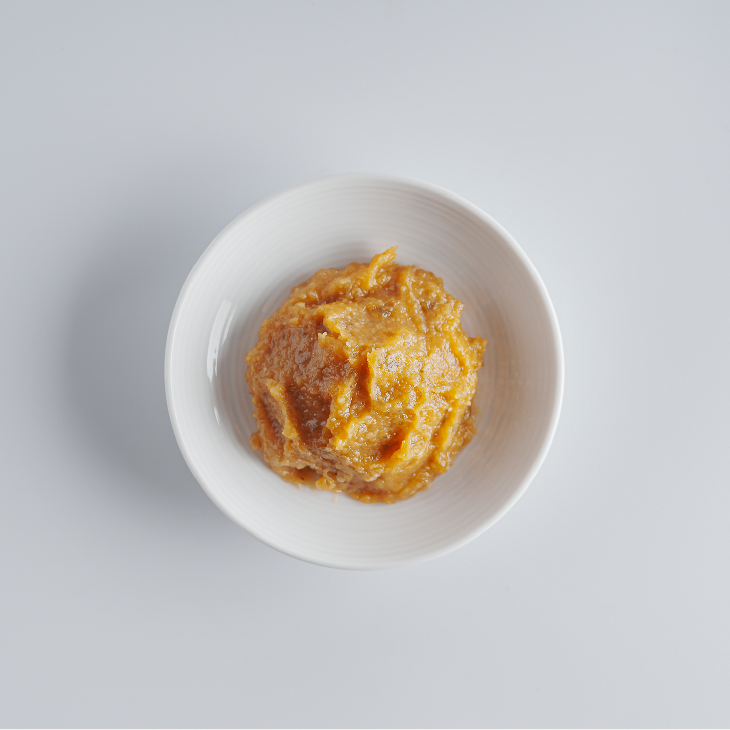 ぼたんこしょうみそは、料理にほんのりとした辛味と独特な香りが加わります。