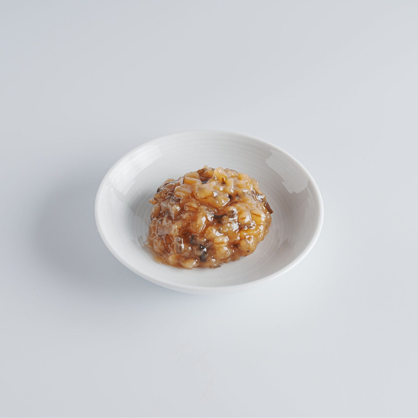 金山寺みそは野菜の甘みと穀物のコクが調和し、クセになる味わい。