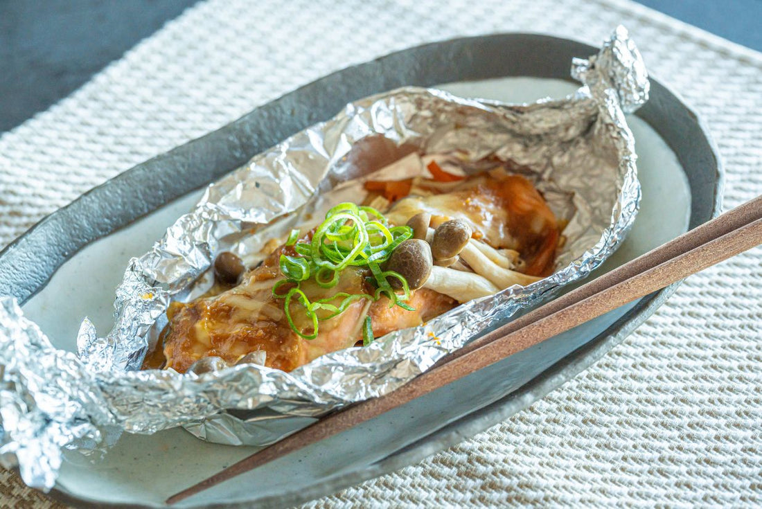 味噌とチーズが絡んだ鮭のホイル焼き