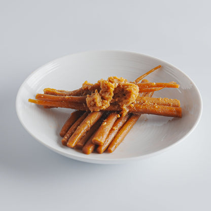 本漬みそ漬け山ごぼうは、ご飯のお供やおつまみに最適な逸品です。