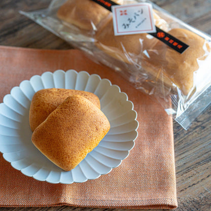 新田醸造のみそパンは、個包装なので持ち運びしやすく、職場や学校のおやつに最適。
